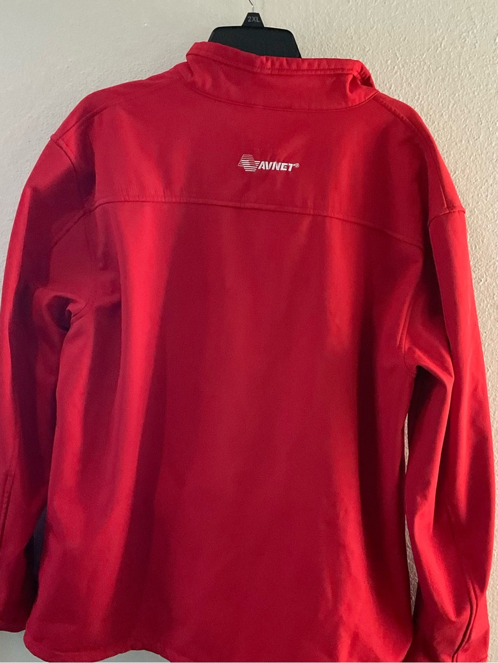 Avnet Red Performance Softshell Jacket - Men - Picture 10 of 10